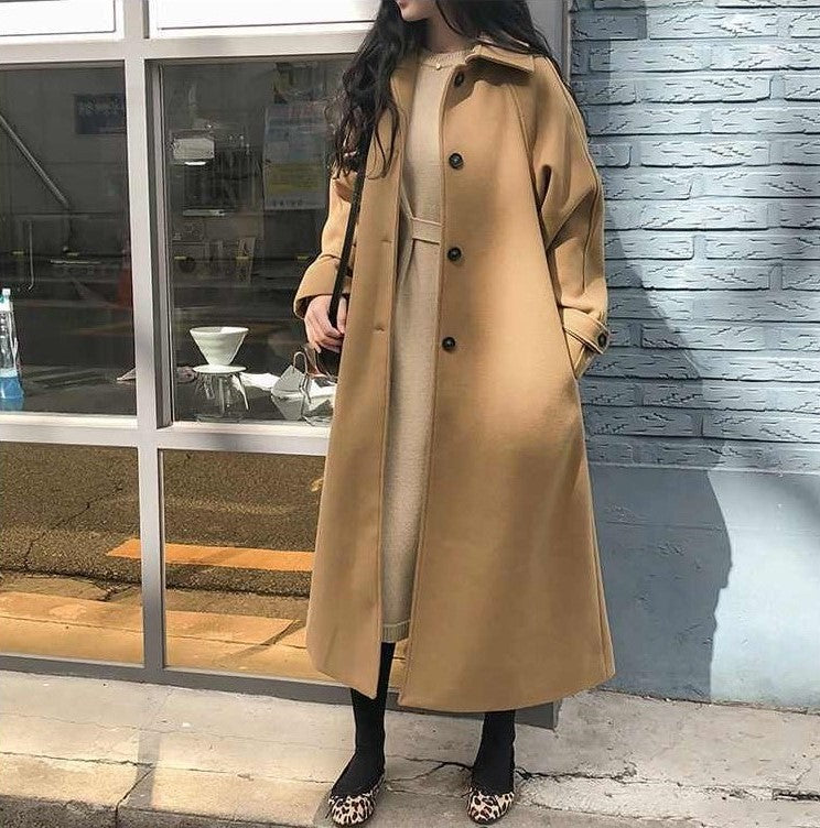-Mode | Women's Sophisticated Belted Long Coat with Chic Button Accents