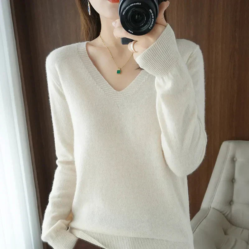 -Style | Cozy V-Neck Pullover Sweater
