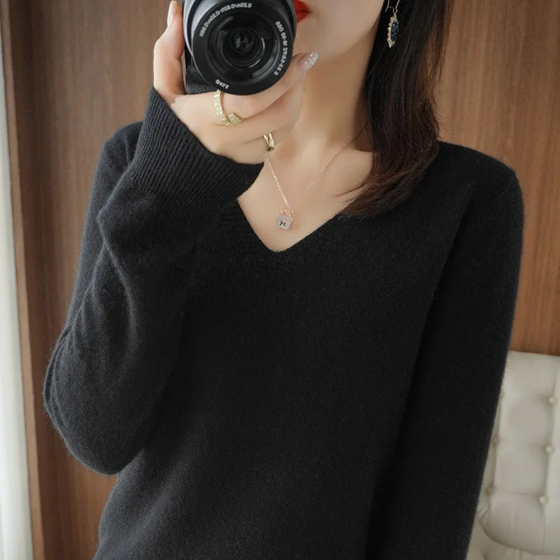 -Style | Cozy V-Neck Pullover Sweater