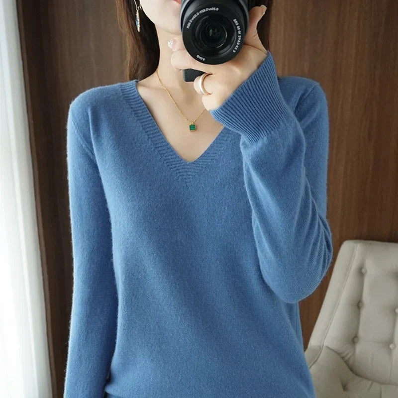 -Style | Cozy V-Neck Pullover Sweater