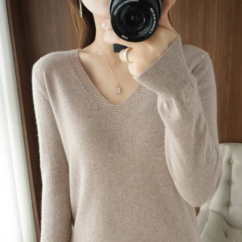 -Style | Cozy V-Neck Pullover Sweater