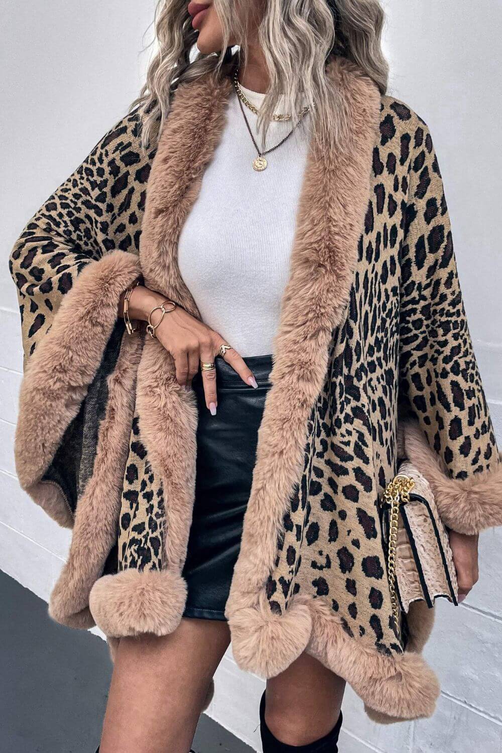 Heidi Fashion | Open Poncho with Leopard Print