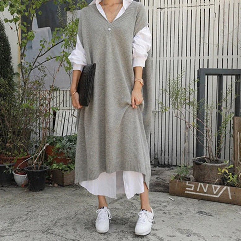 Heidi-Mode | Soft Wool-Feel Knitted V-Neck Sweater in Relaxed Mid-Length Fit