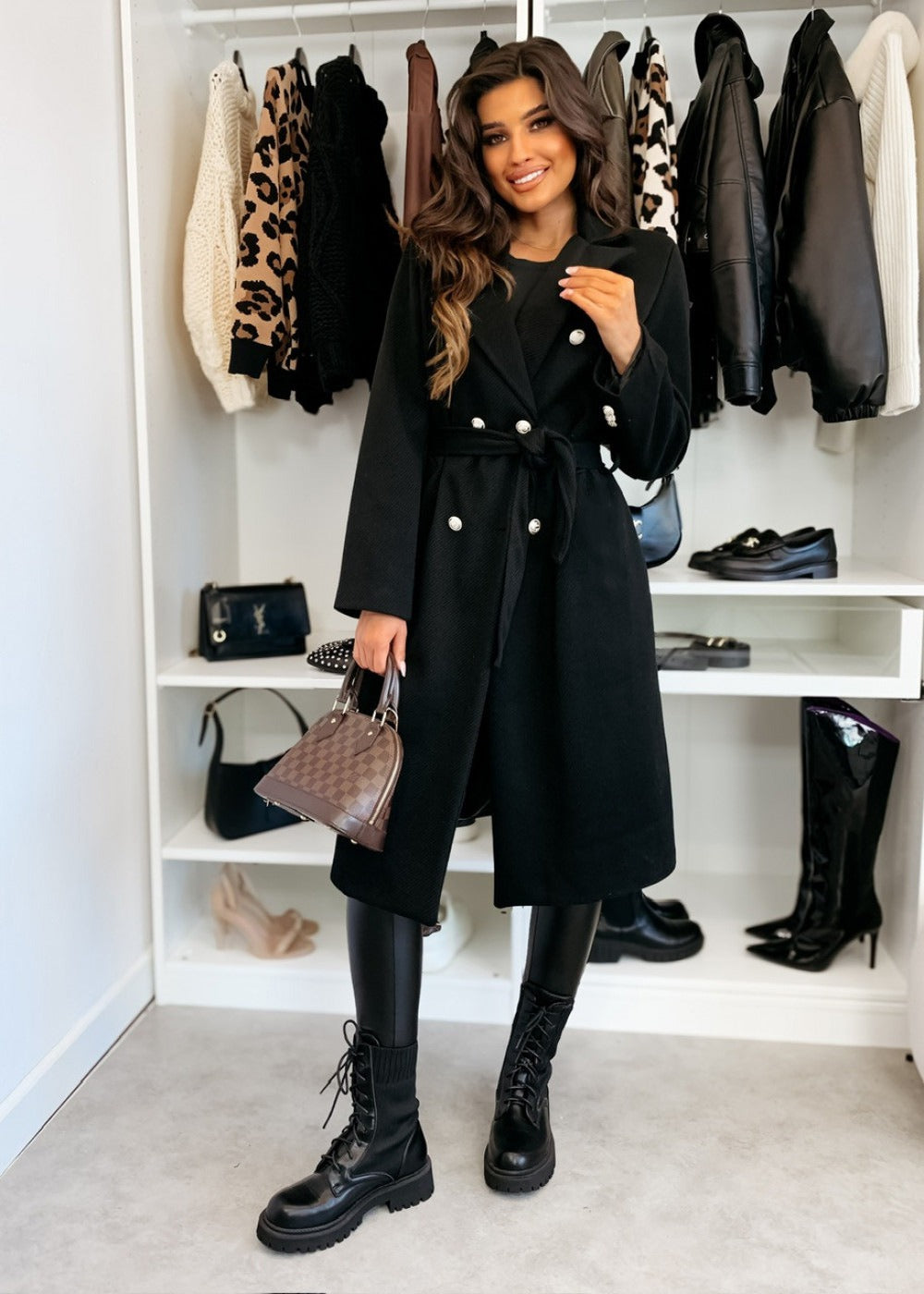 Heidi Fashion | Tailored Knee-Length Double-Breasted Wool Coat with Waist Belt